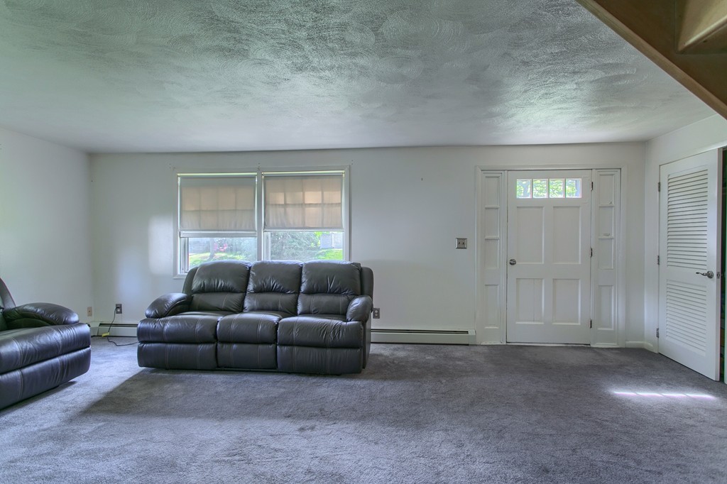 3 Flynn Road Peabody, MA 01960 - Photo 3 of 24 Gallery Image 3