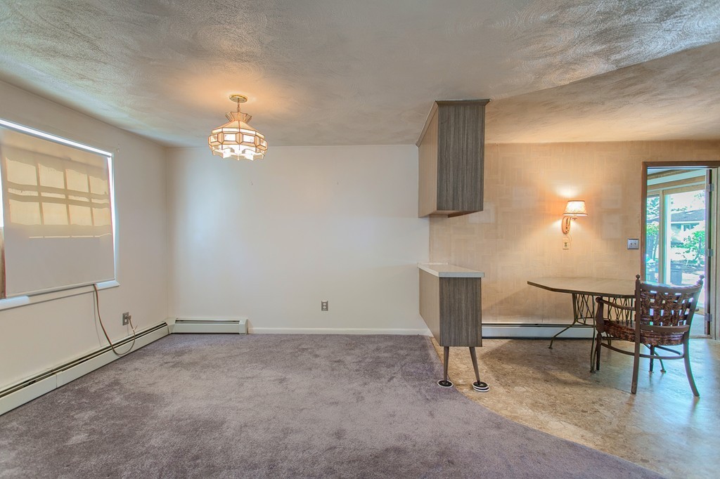 3 Flynn Road Peabody, MA 01960 - Photo 5 of 24 Gallery Image 5