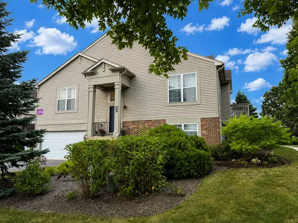 $295,000 | 886 Cherry Creek Drive, Unit 886, Grayslake, IL 60030