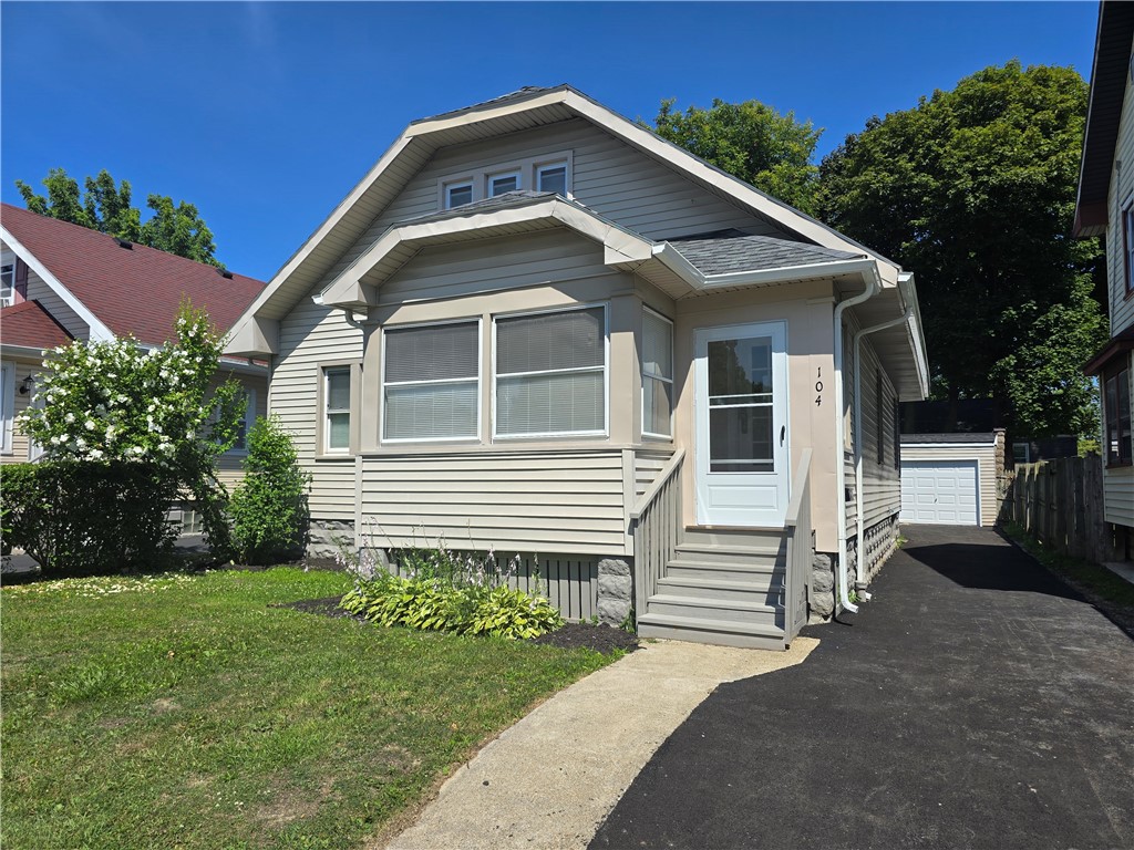104 Midland Avenue Rochester, NY 14621 - Photo 1 of 44
