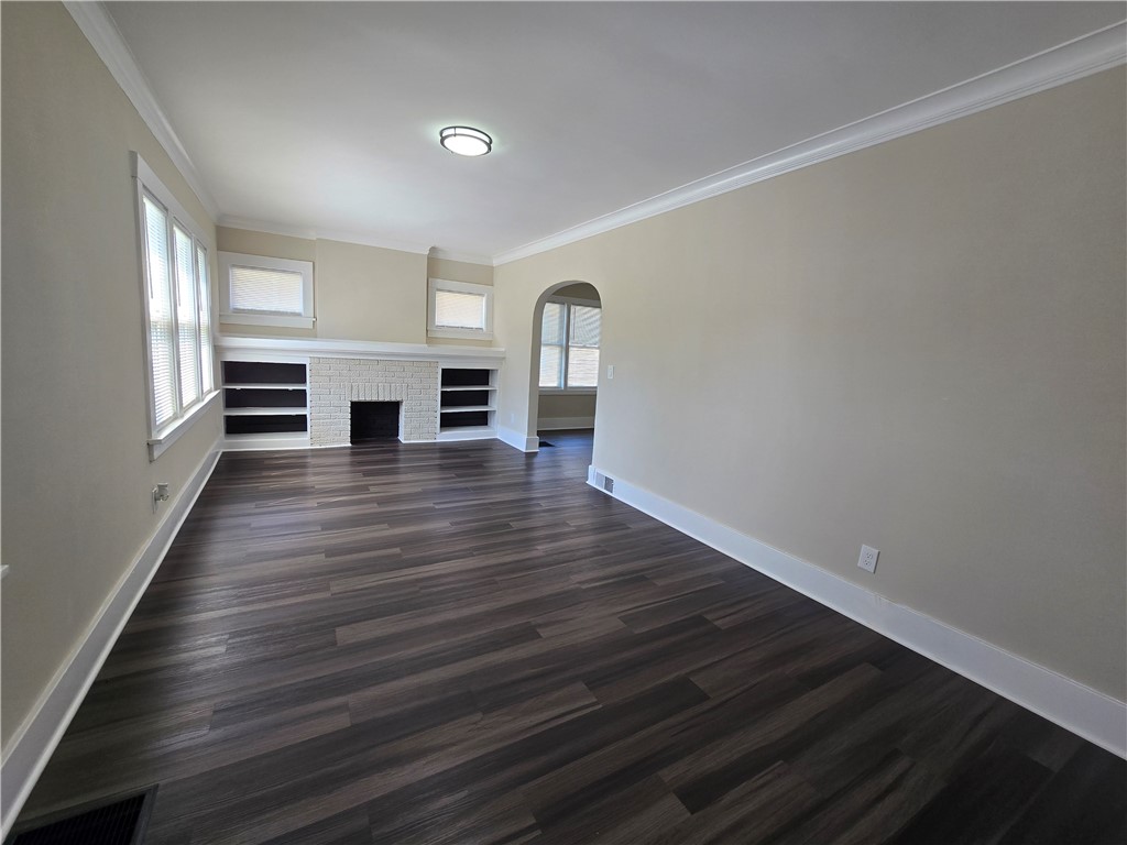 104 Midland Avenue Rochester, NY 14621 - Photo 4 of 44