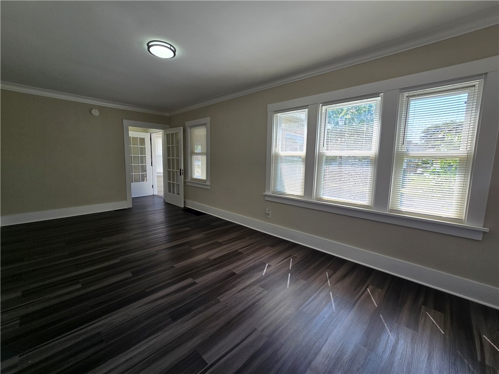 104 Midland Avenue Rochester, NY 14621 - Photo 7 of 44