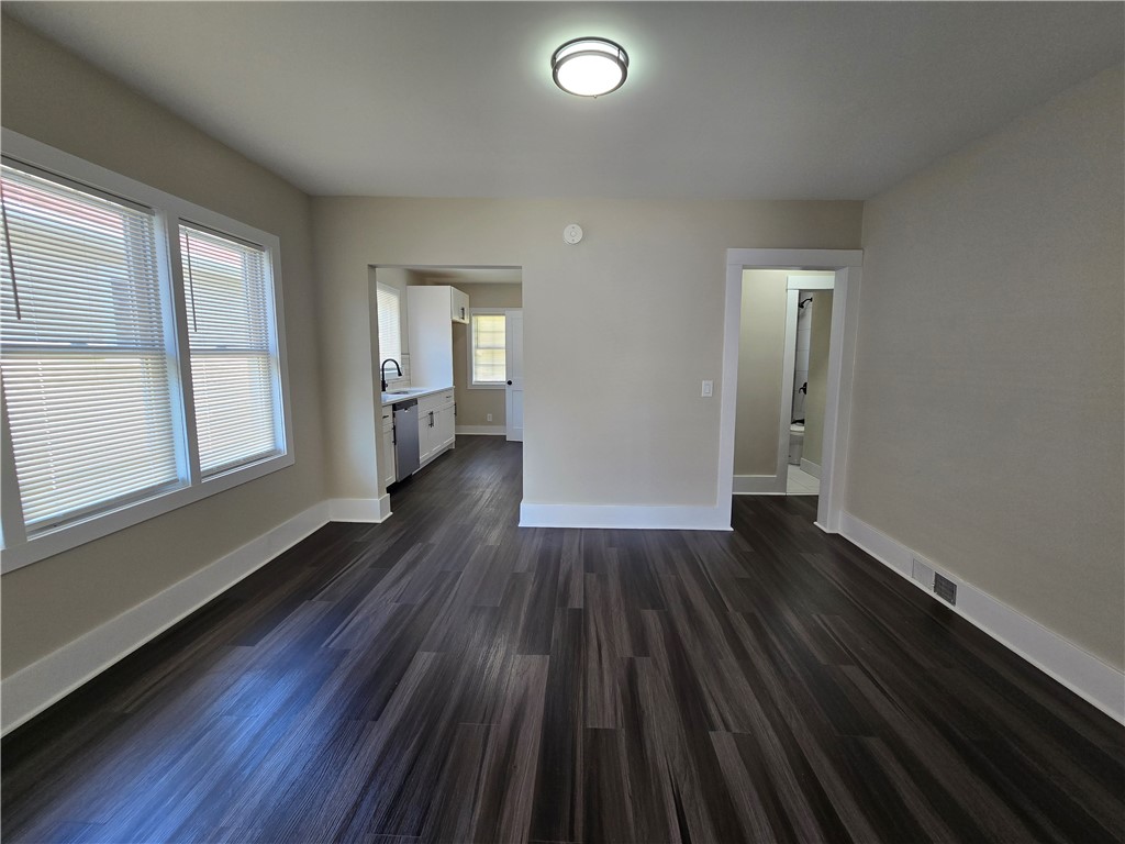 104 Midland Avenue Rochester, NY 14621 - Photo 10 of 44