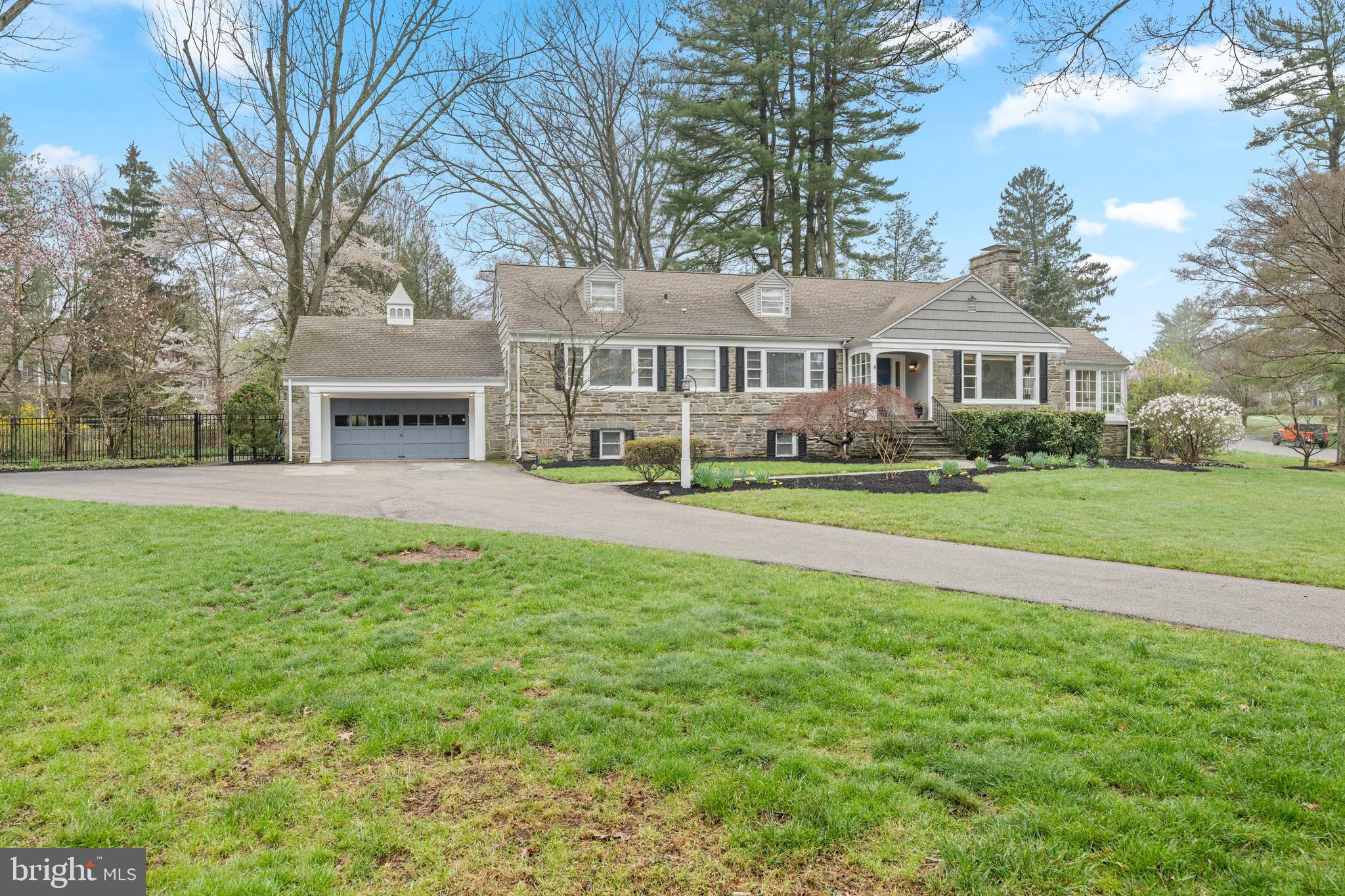 316 Mcclenaghan Mill Road Wynnewood, PA 19096 - Photo 5 of 57