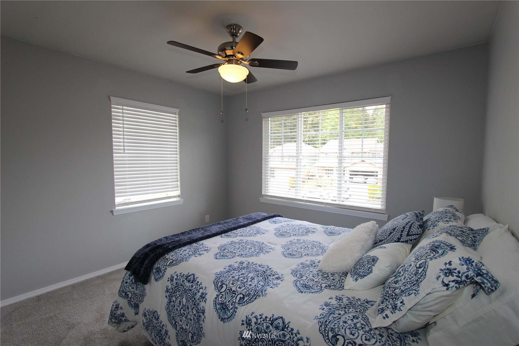 5708 154th Place Southwest Edmonds, WA 98026 - Photo 12 of 22 Gallery Image 12