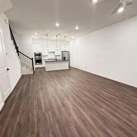 $2,750 | 9943 Hennings Street, Irving, TX 75063