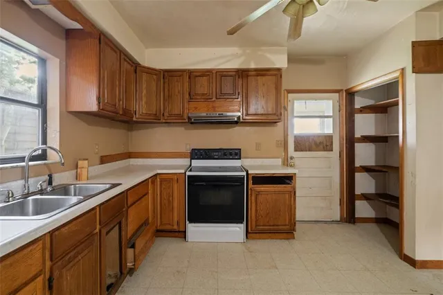 a view of empty room