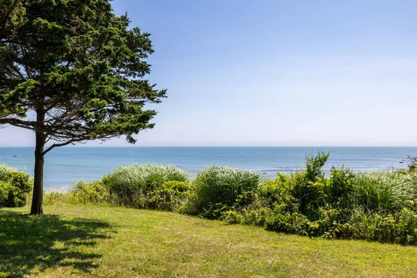 $14,500,000 | 64 Squibnocket Farm Road, Chilmark, MA 02535