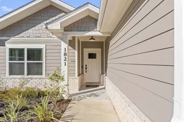 $395,700 | 1821 Lubbock Road, Gulf Breeze, FL 32563