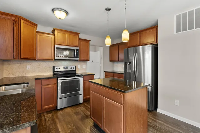 $399,000 | 72597 Faye Court, South Haven, MI 49090