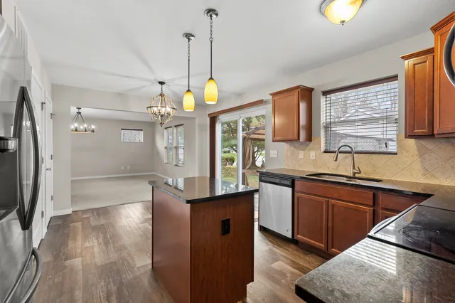 $399,000 | 72597 Faye Court, South Haven, MI 49090