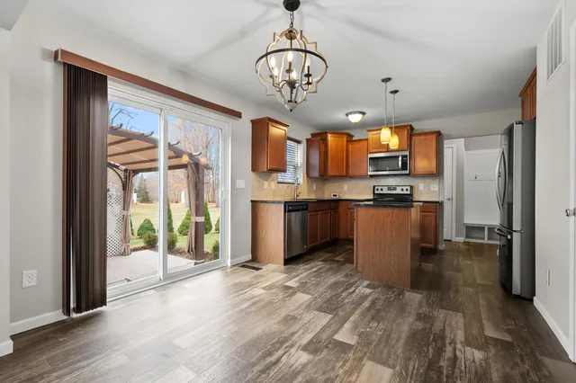 $399,000 | 72597 Faye Court, South Haven, MI 49090