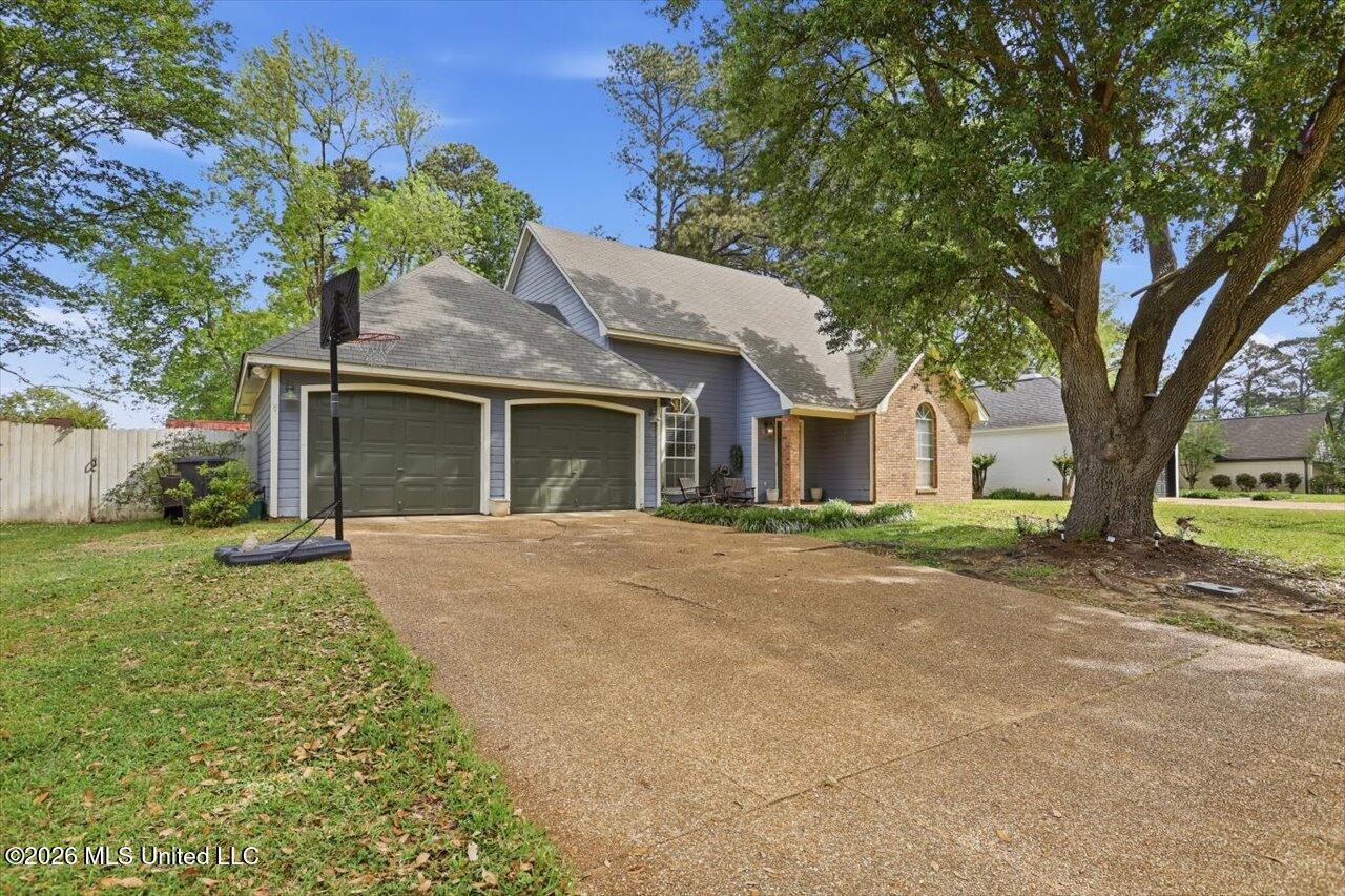 573 Dogwood Point Madison, MS 39110 - Photo 3 of 18 IMG_7761