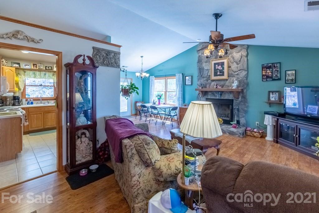 686 Thunderbird Road Sylva, NC 28779 - Photo 16 of 26 Gallery Image 16