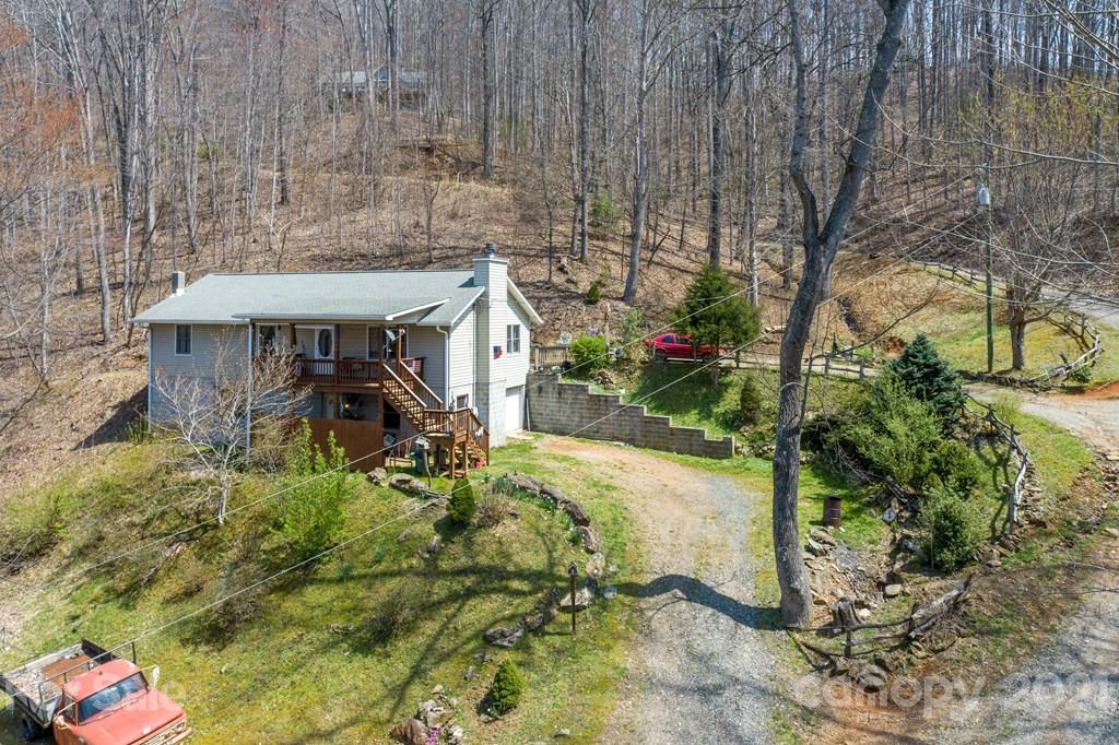 686 Thunderbird Road Sylva, NC 28779 - Photo 3 of 26 Gallery Image 3