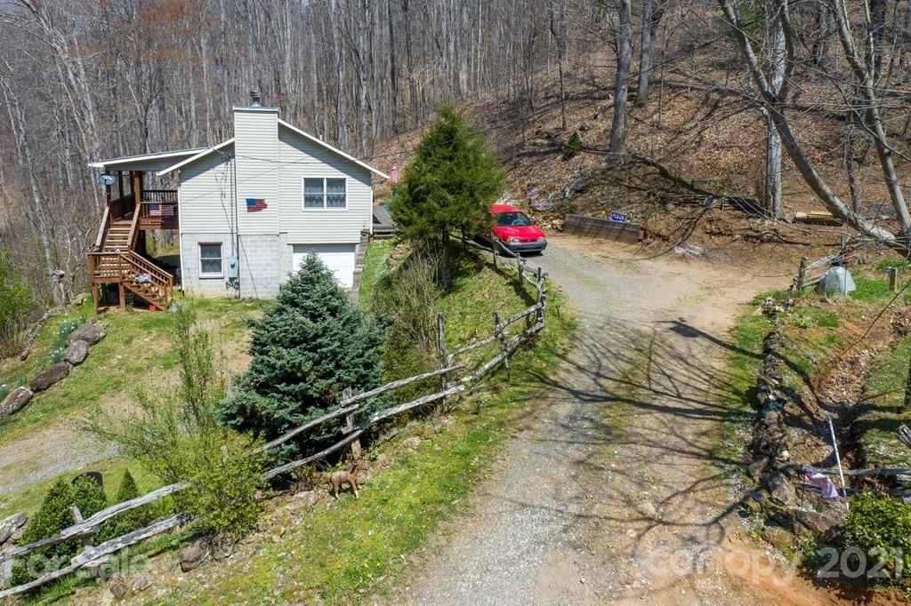 686 Thunderbird Road Sylva, NC 28779 - Photo 4 of 26 Gallery Image 4