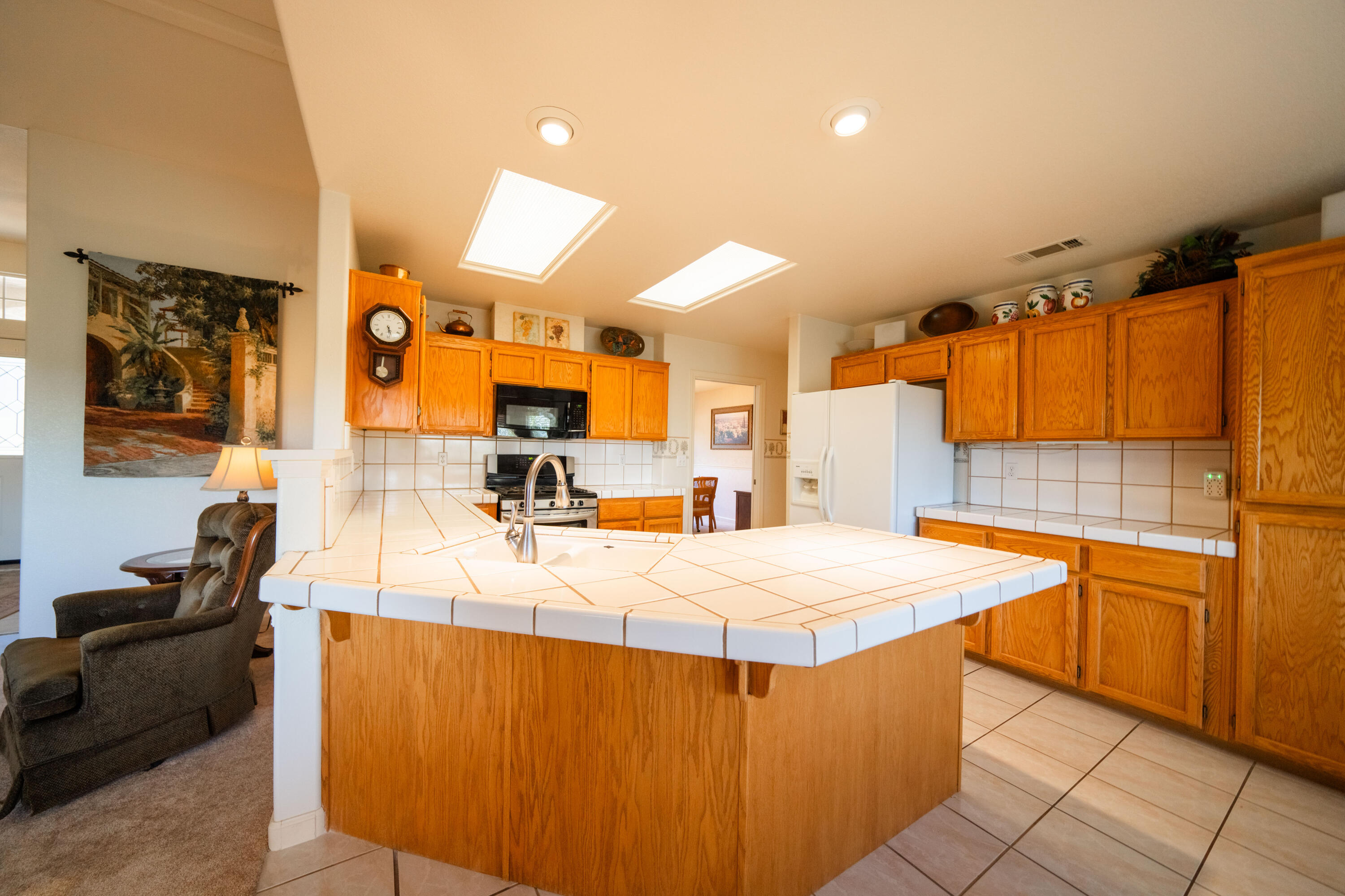4510 Trinity Street Shasta Lake, CA 96019 - Photo 7 of 32 IMG-25