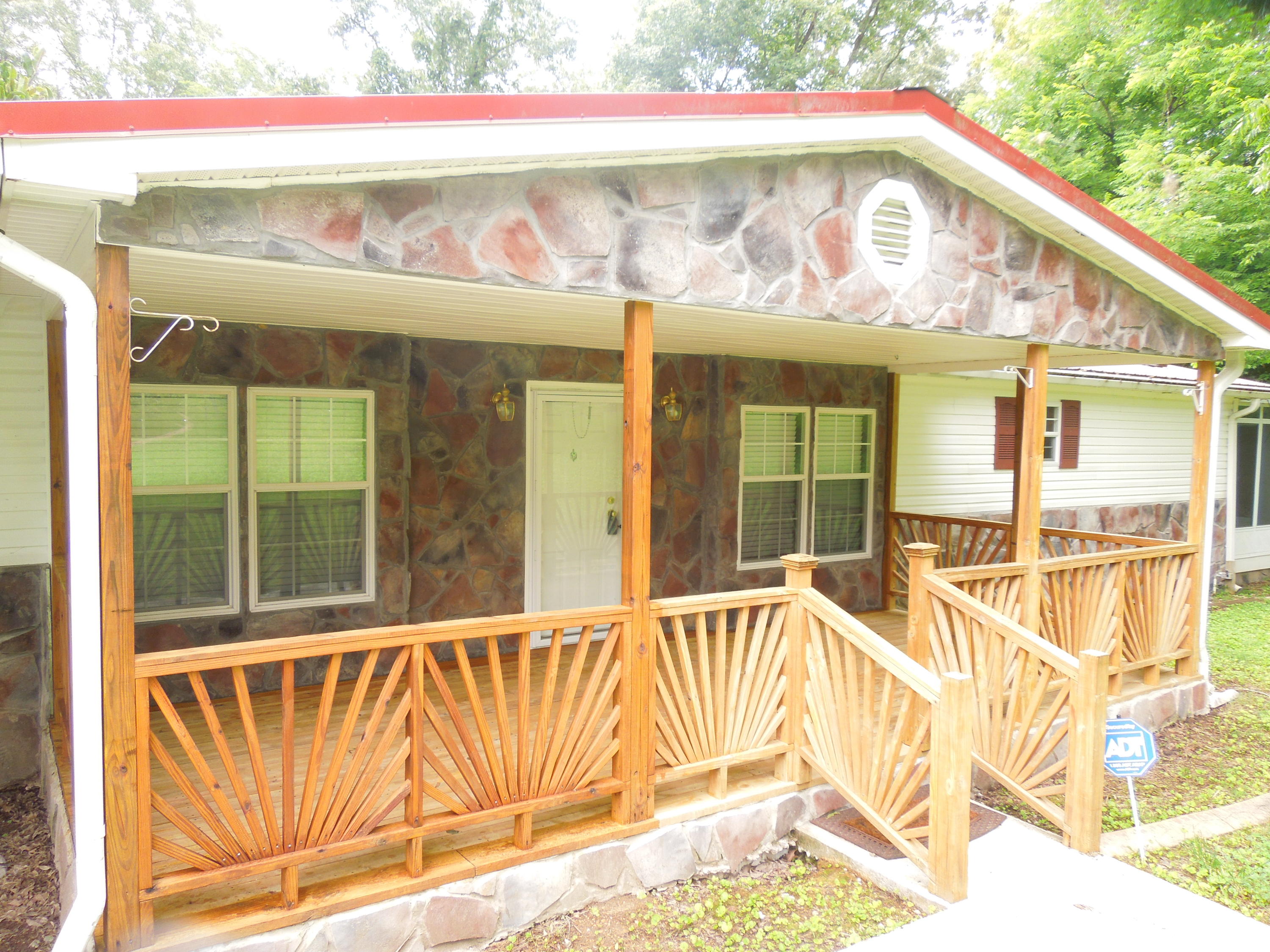 7522 Davis Mill Road Harrison, TN 37341 - Photo 23 of 36 Coverd front porch