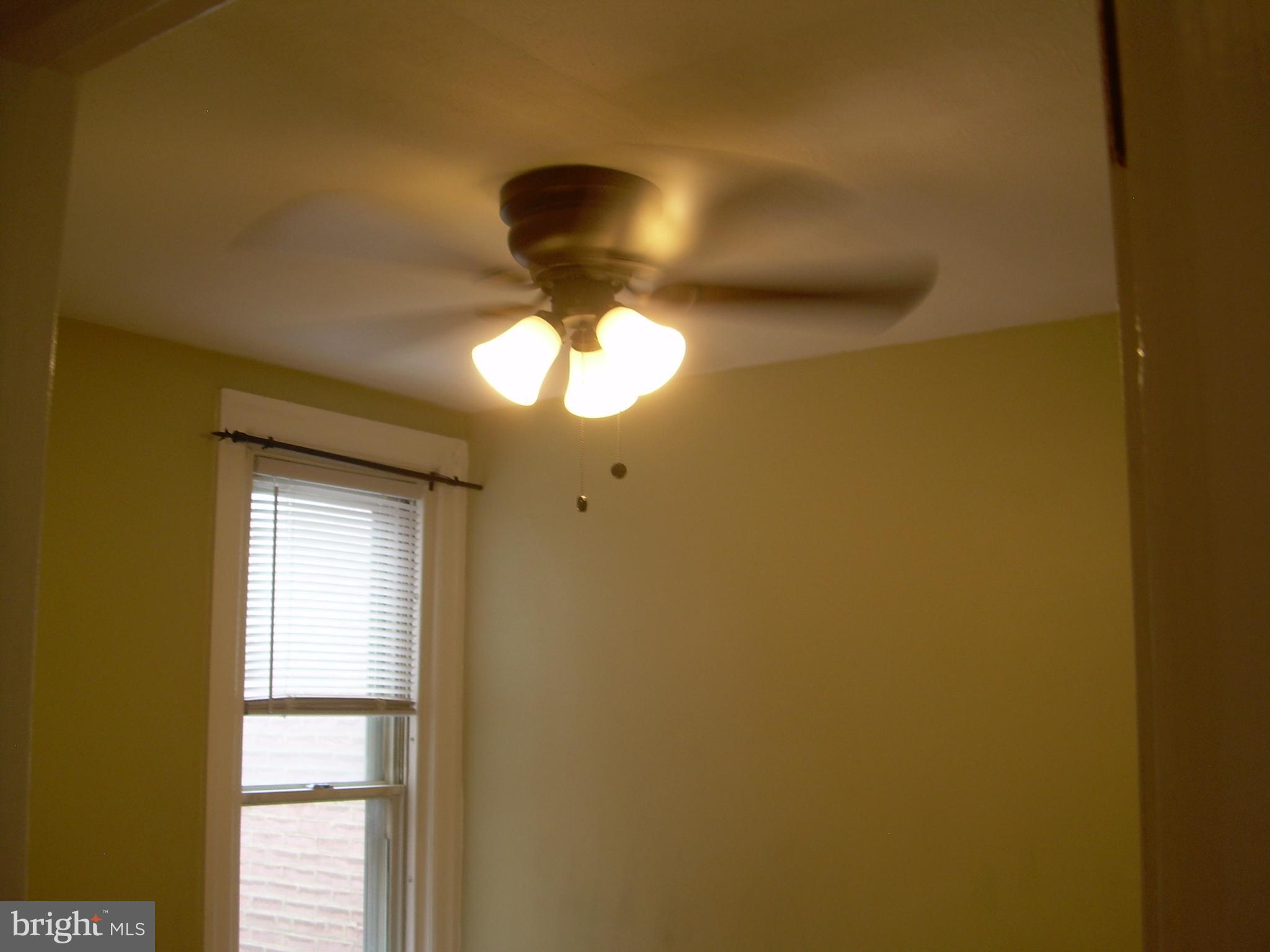 996 Anchor Street Philadelphia, PA 19124 - Photo 18 of 30 a view of a decorative light in a hallway