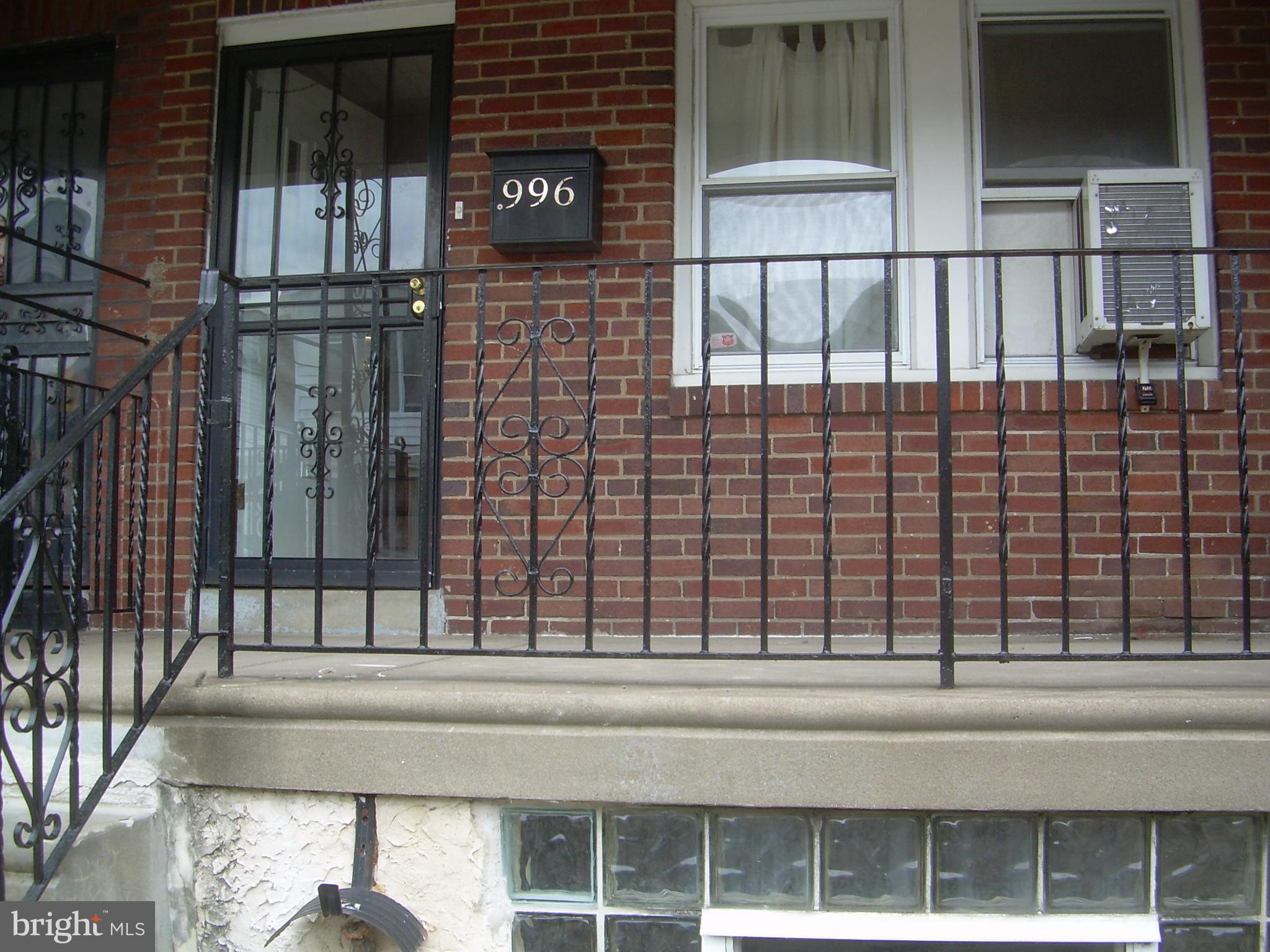 996 Anchor Street Philadelphia, PA 19124 - Photo 2 of 30 a view of entryway