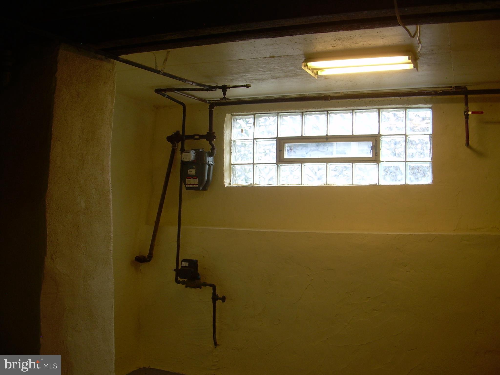 996 Anchor Street Philadelphia, PA 19124 - Photo 24 of 30 a view of an empty room