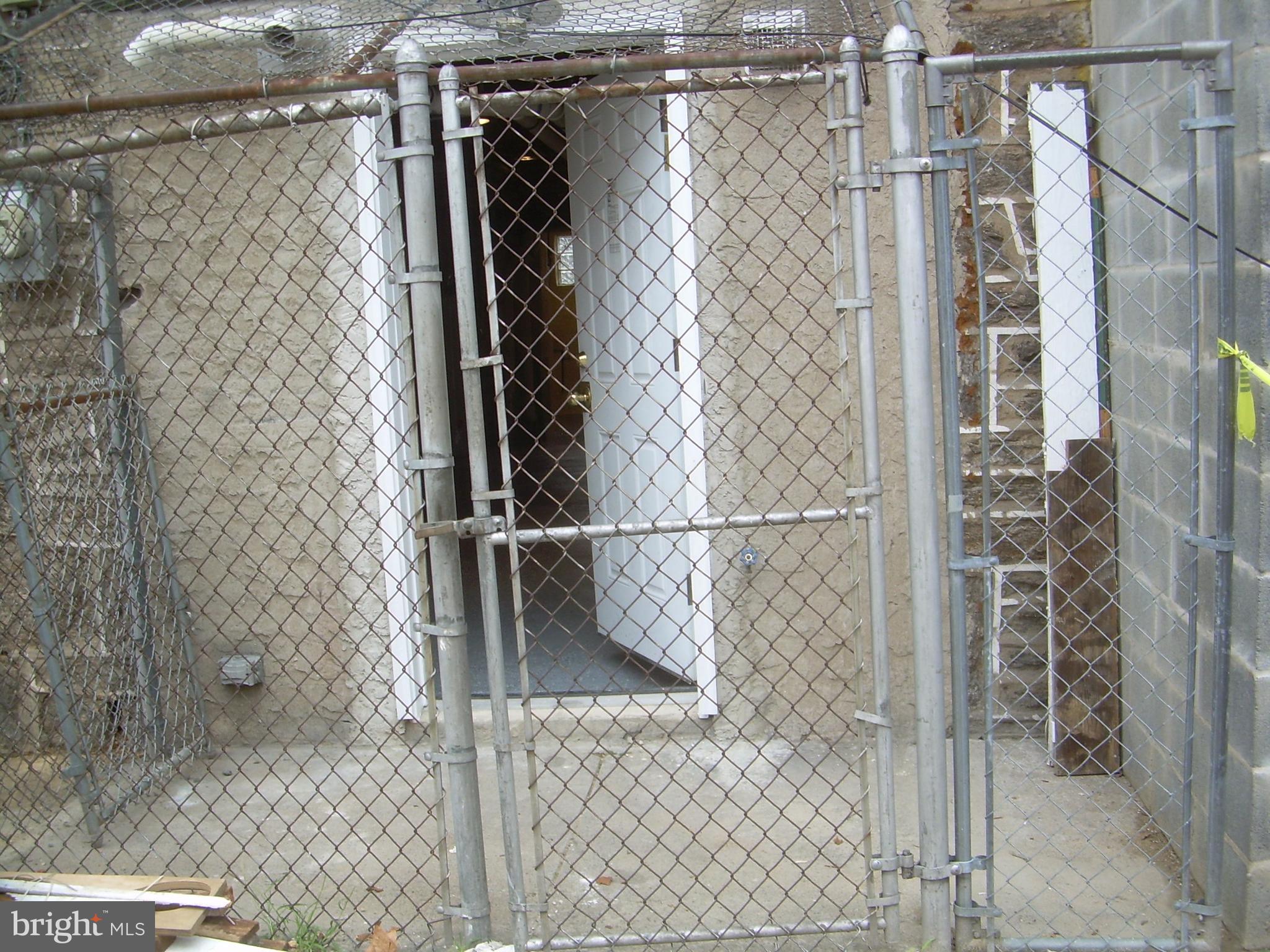 996 Anchor Street Philadelphia, PA 19124 - Photo 29 of 30 a bathroom with a shower