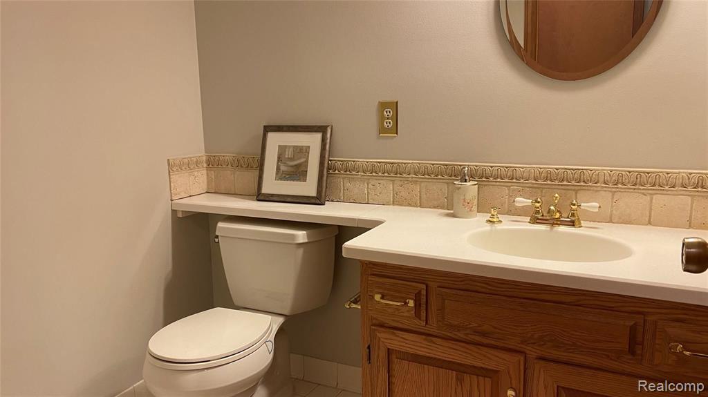 3099 Baypoint Drive Rochester, MI 48309 - Photo 11 of 32