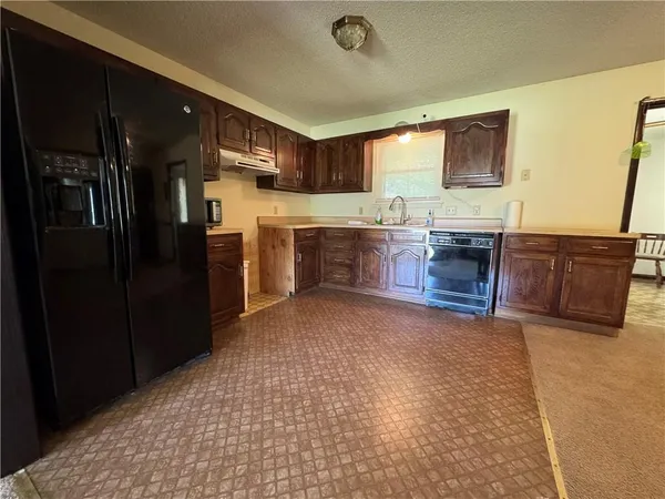 $132,000 | 808 Hugh Street, Frontenac, KS 66763