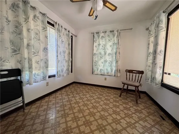 $132,000 | 808 Hugh Street, Frontenac, KS 66763