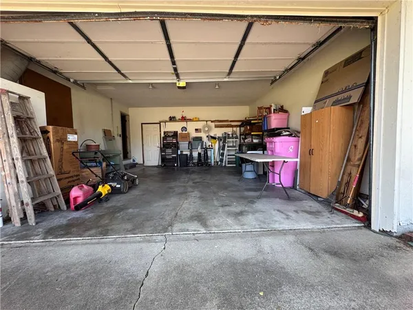 $132,000 | 808 Hugh Street, Frontenac, KS 66763