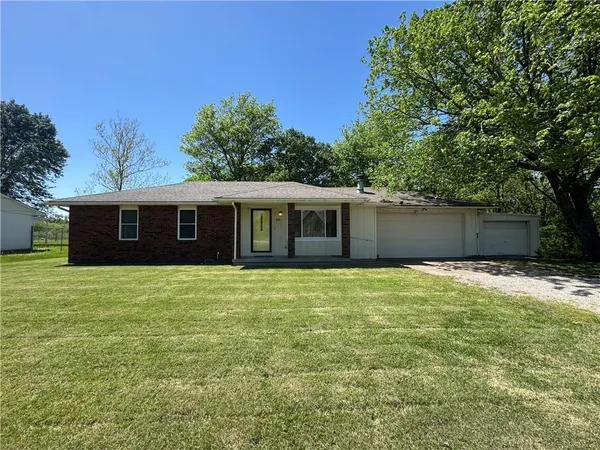 $132,000 | 808 Hugh Street, Frontenac, KS 66763