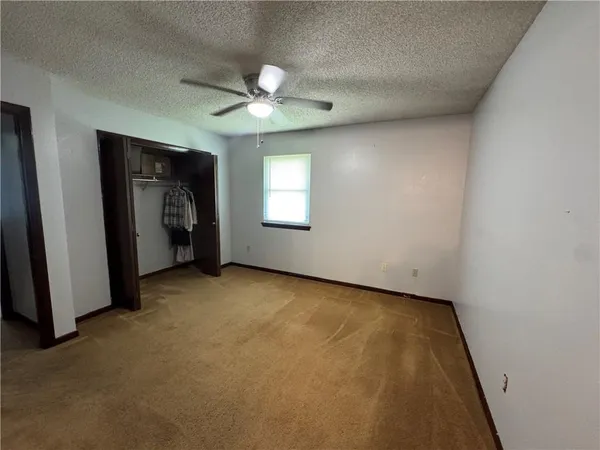 $132,000 | 808 Hugh Street, Frontenac, KS 66763