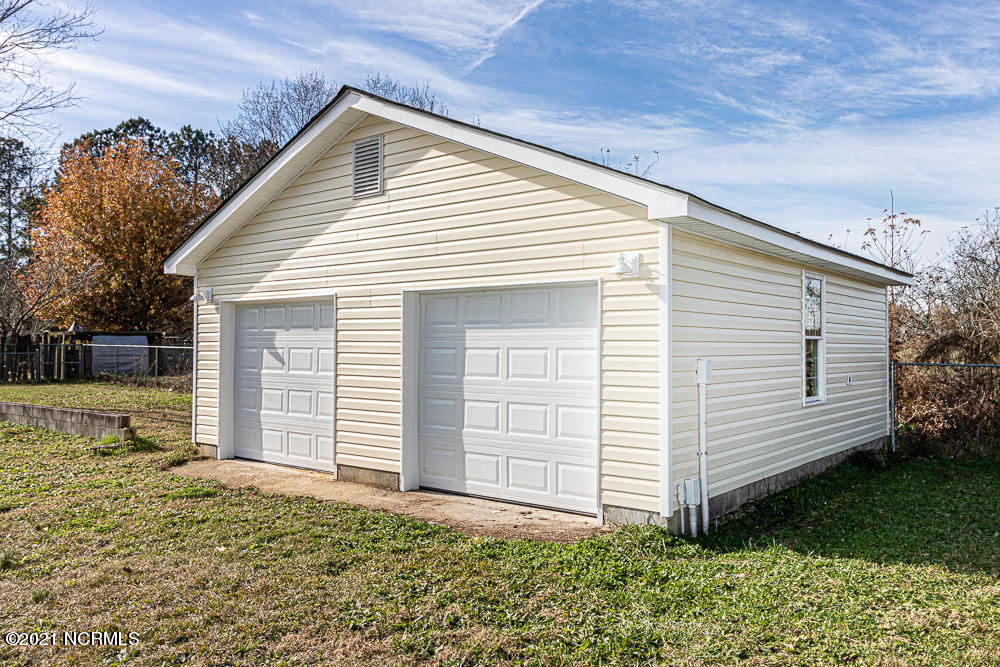 11092 Simms Road Bailey, NC 27807 - Photo 29 of 30 Detached Garage