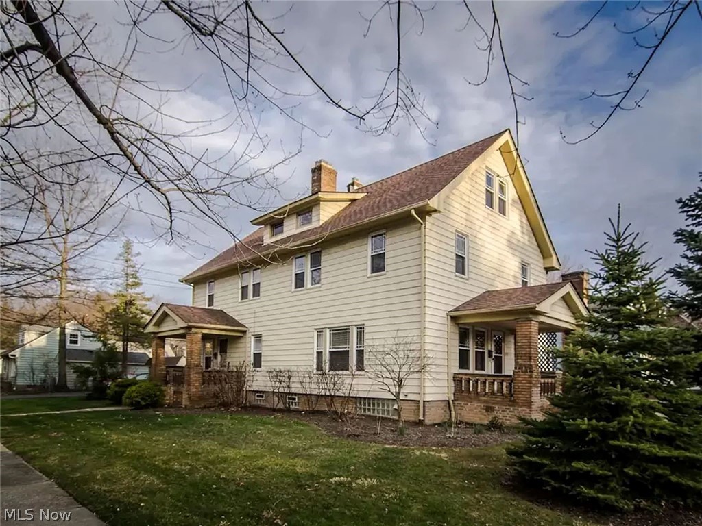 1551 Maple Road Cleveland Heights, OH 44121 - Photo 2 of 25
