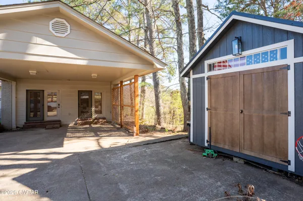 $369,900 | 418 Deerwood Lane, Lexington, TN 38351