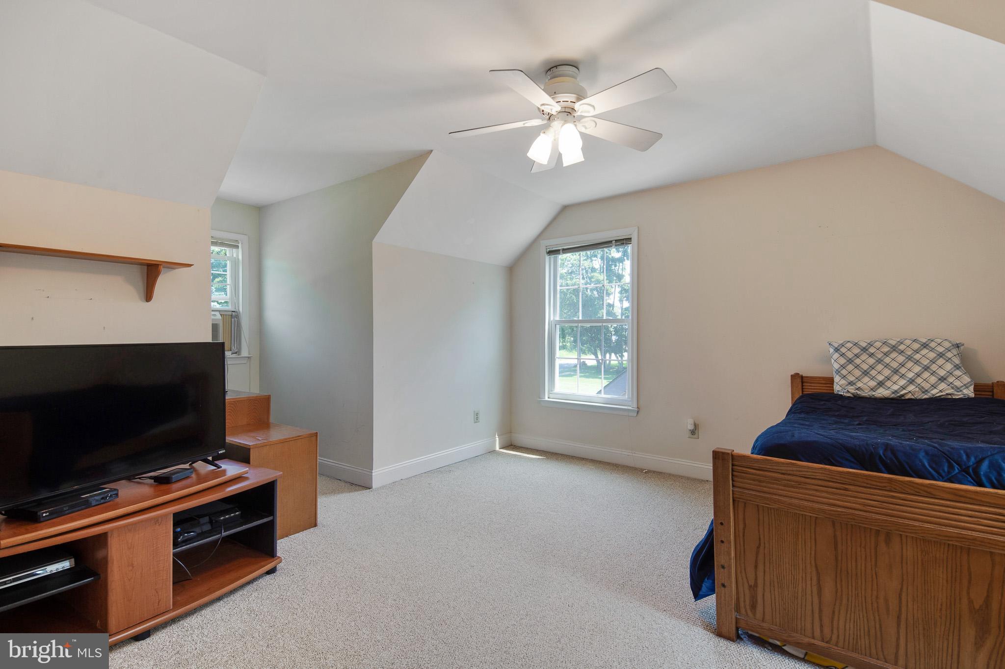 11 Whiskey Mill Road Clarksboro, NJ 08020 - Photo 16 of 35 3rd bedroom