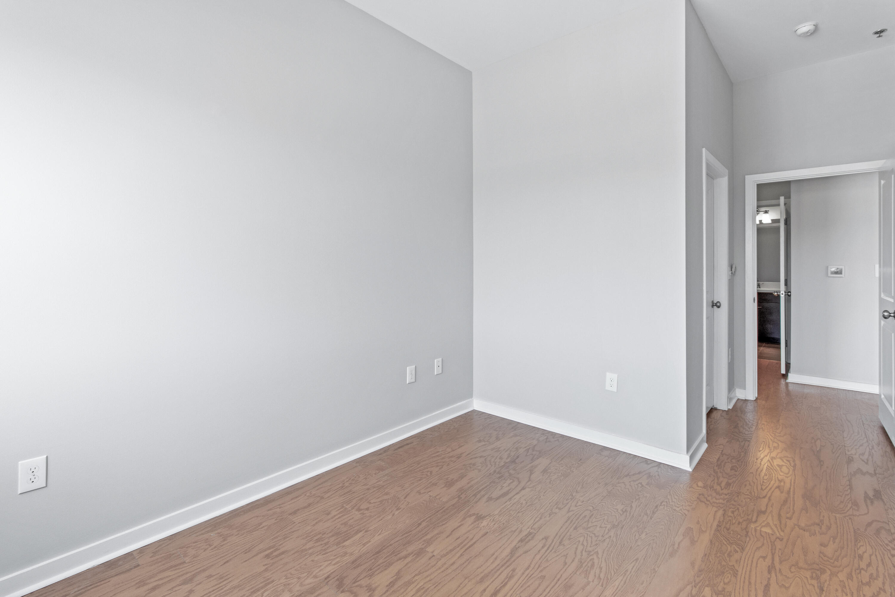 200 Manufacturers Road, Unit 235 Chattanooga, TN 37405 - Photo 13 of 23 Bedroom #2 - To Closet & Hall with Bath