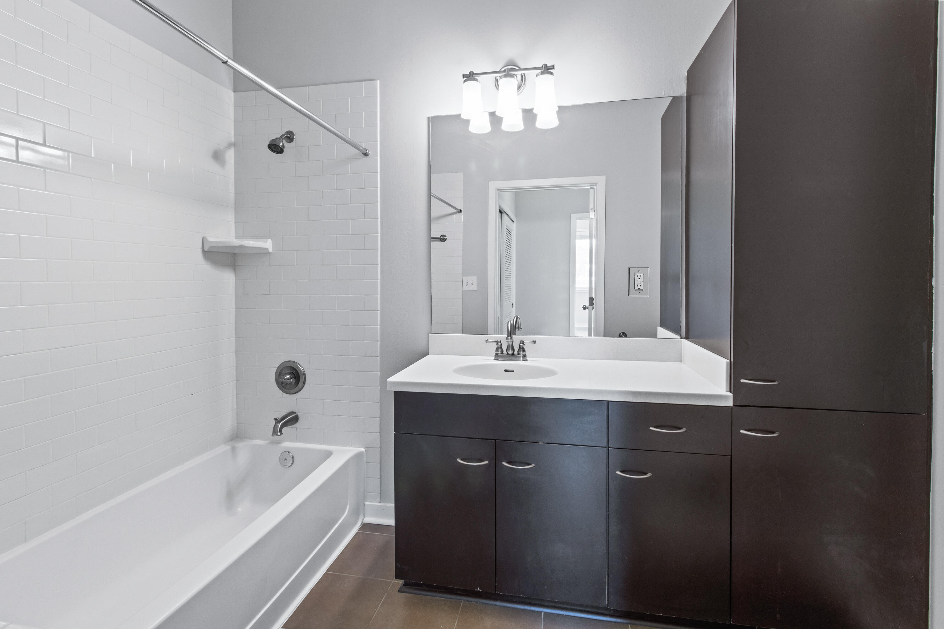 200 Manufacturers Road, Unit 235 Chattanooga, TN 37405 - Photo 14 of 23 Full Bath #2