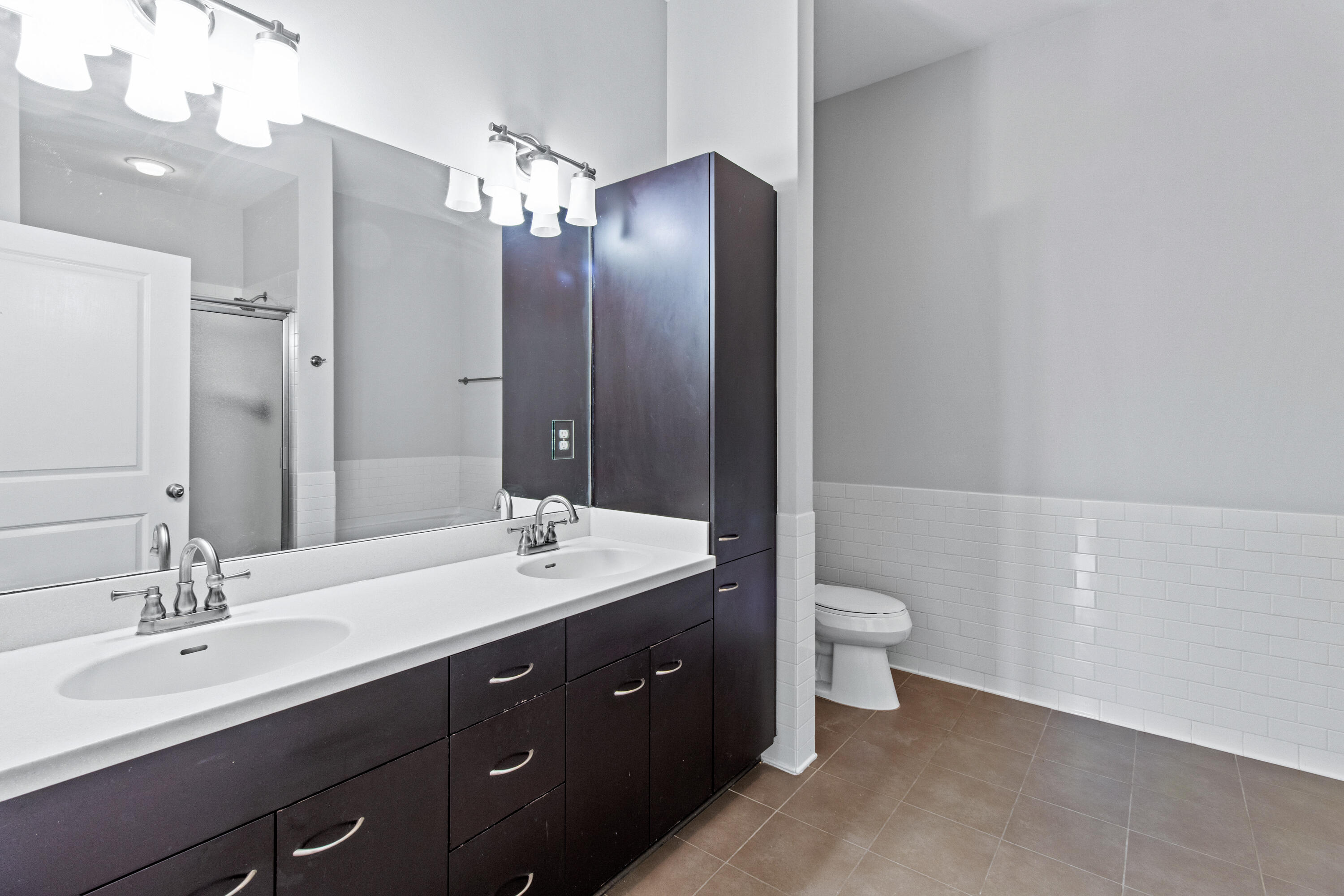 200 Manufacturers Road, Unit 235 Chattanooga, TN 37405 - Photo 10 of 23 Master Bath Vanity