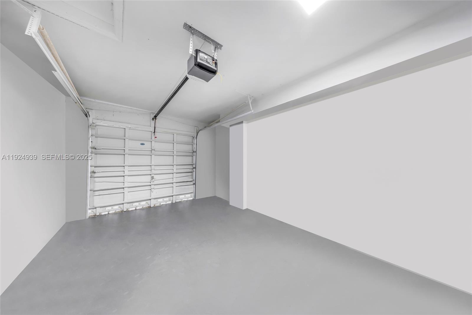 16236 Southwest 75th Street Miami, FL 33193 - Photo 34 of 53