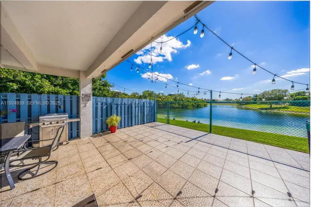 $560,000 | 16236 Southwest 75th Street, Miami, FL 33193