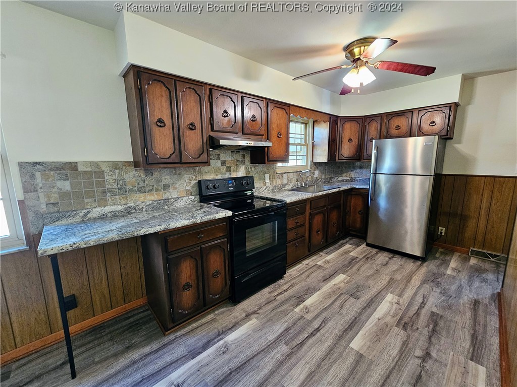 10249 Ripley Road Point Pleasant, WV 25550 - Photo 12 of 41 Gallery Image 12