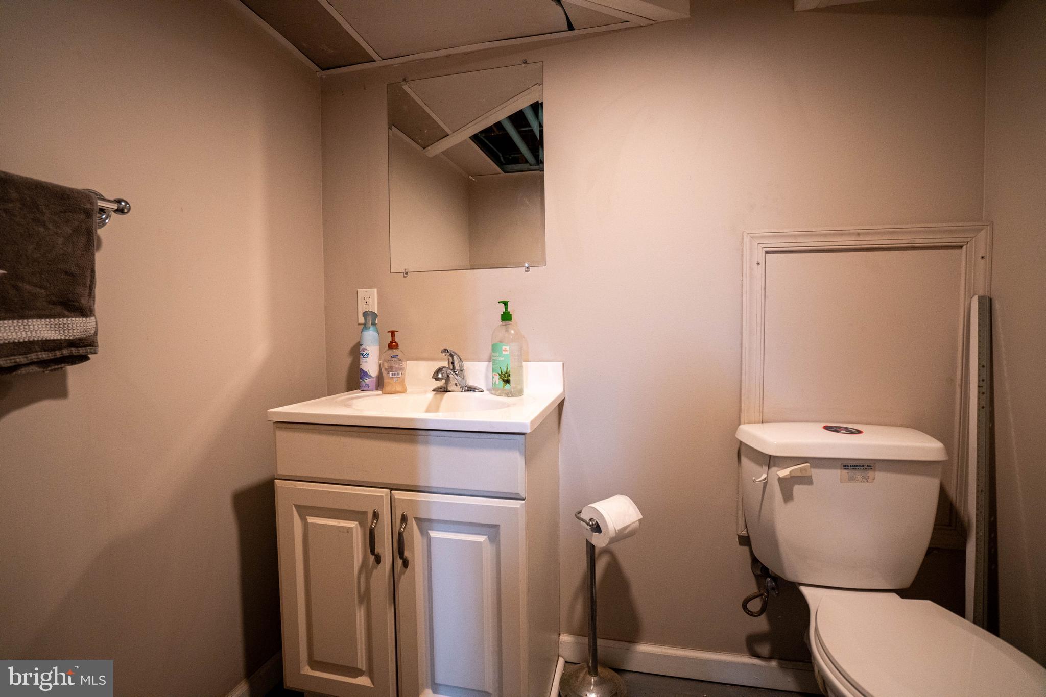 850 Hunsicker Road Telford, PA 18969 - Photo 26 of 47 Basement 1/2 Bathroom