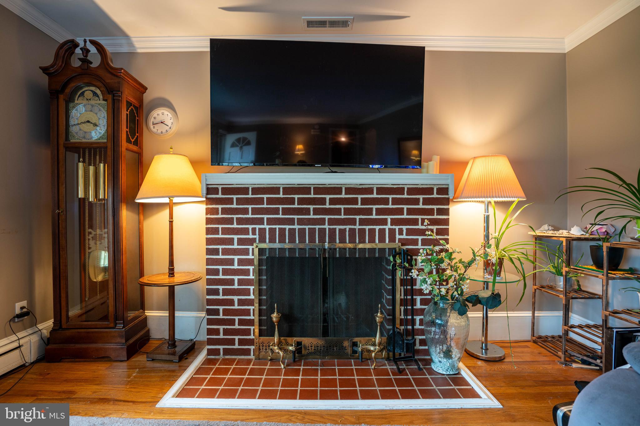 850 Hunsicker Road Telford, PA 18969 - Photo 7 of 47 Wood Burning Fireplace