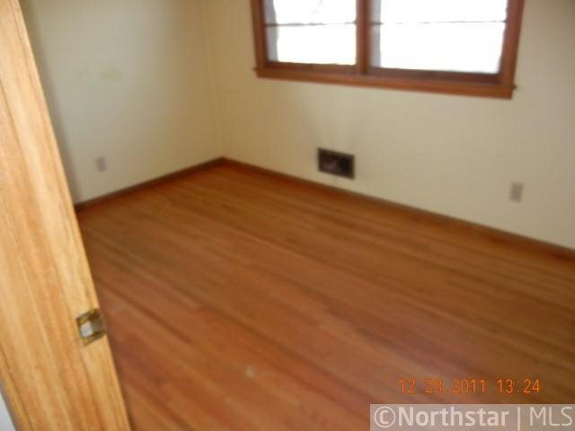 1049 Cobb Road Shoreview, MN 55126 - Photo 6 of 14 Gallery Image 6