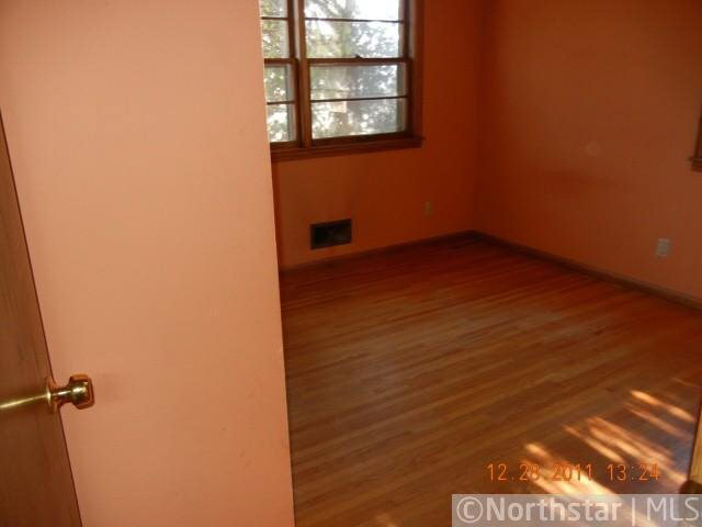 1049 Cobb Road Shoreview, MN 55126 - Photo 7 of 14 Gallery Image 7