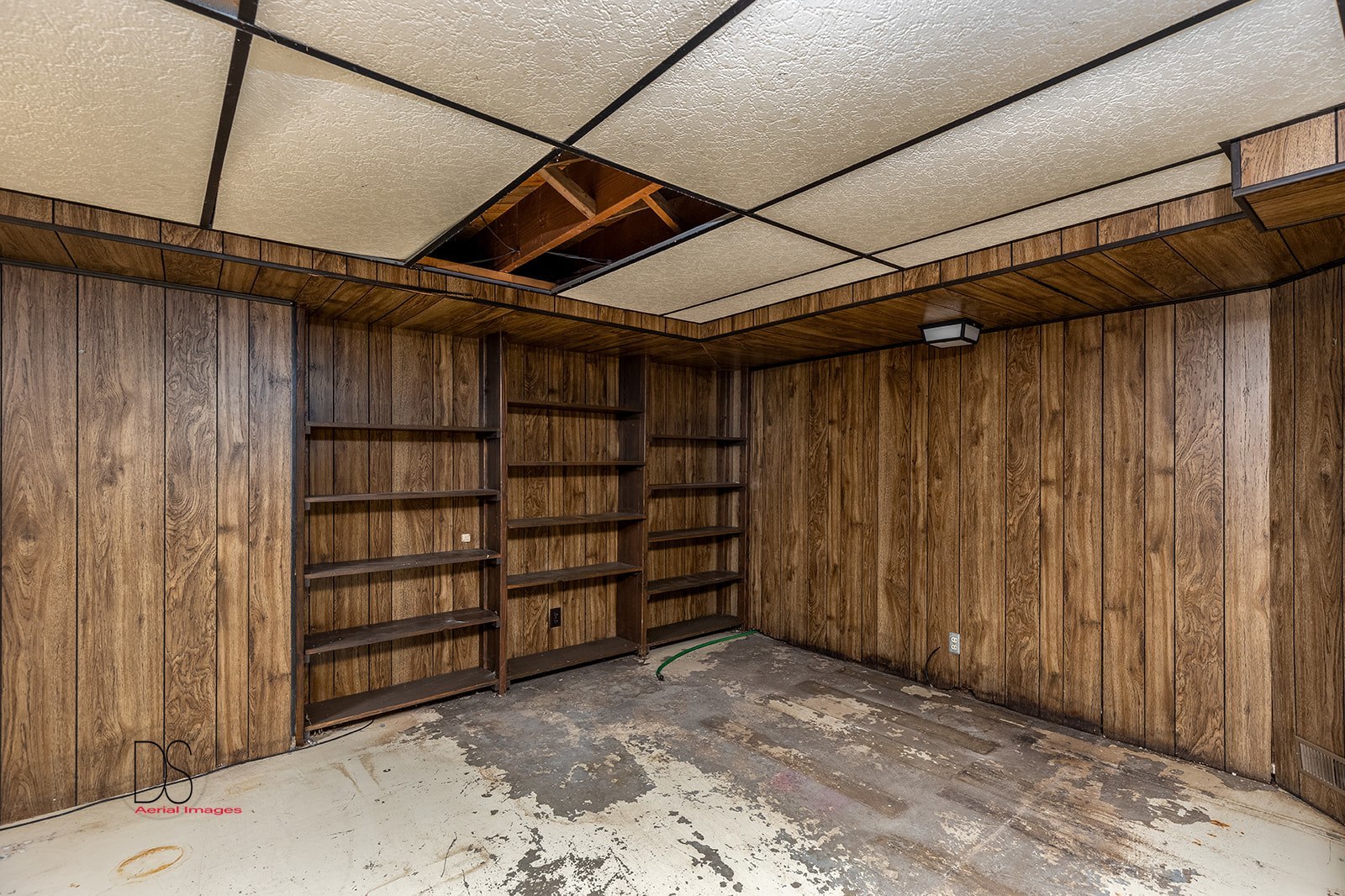 2113 Fields Place Ottawa, IL 61350 - Photo 16 of 28 a view of a storage & utility room