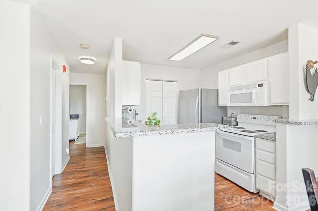 $165,000 | 298 Town Park Drive, Unit 202, Advance, NC 27006