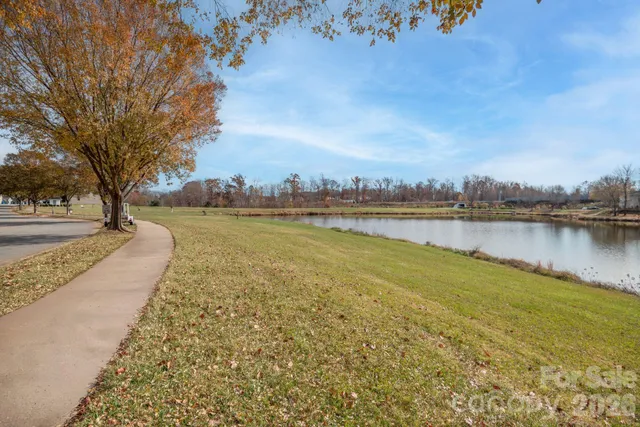 $165,000 | 298 Town Park Drive, Unit 202, Advance, NC 27006