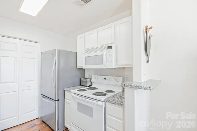 $165,000 | 298 Town Park Drive, Unit 202, Advance, NC 27006